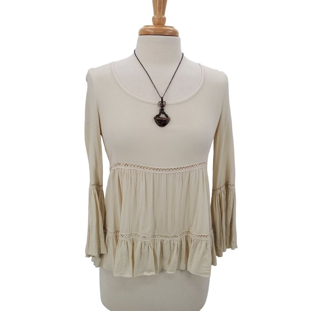 Liberty Love Womens Bell Sleeve Boho Top Blouse Size Small Ivory Peasant Casual
